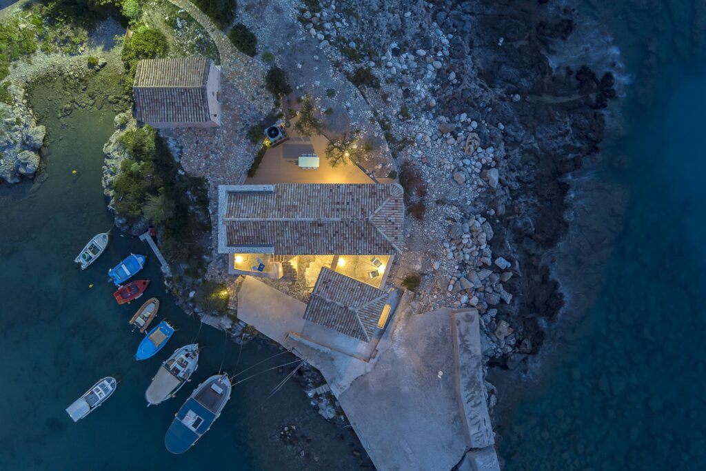 Mani Peninsula architects